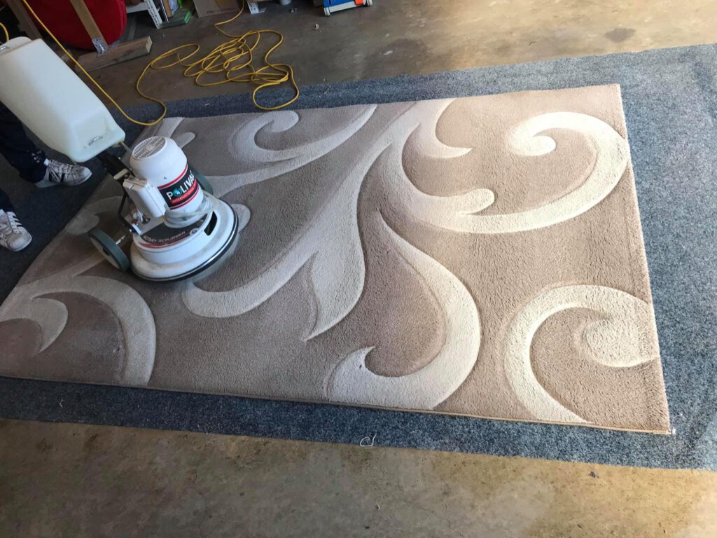 Rug Cleaning Methods: Steam and Dry Techniques by Fibre Type