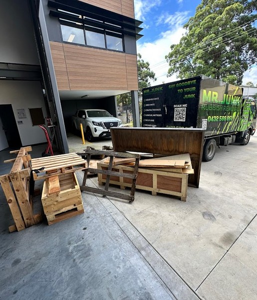 Apartment Clearance Tips: Access and Lift Guidelines for Sydney